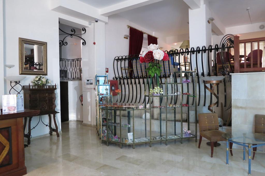 פורטלס נוס Portals Palace מראה חיצוני תמונה